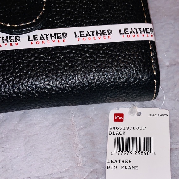 Genuine Leather, Ladies Wallet by, Mundi..! NWT - Picture 2 of 14